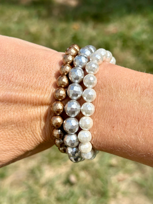 Champagne Shell Pearl Bracelet