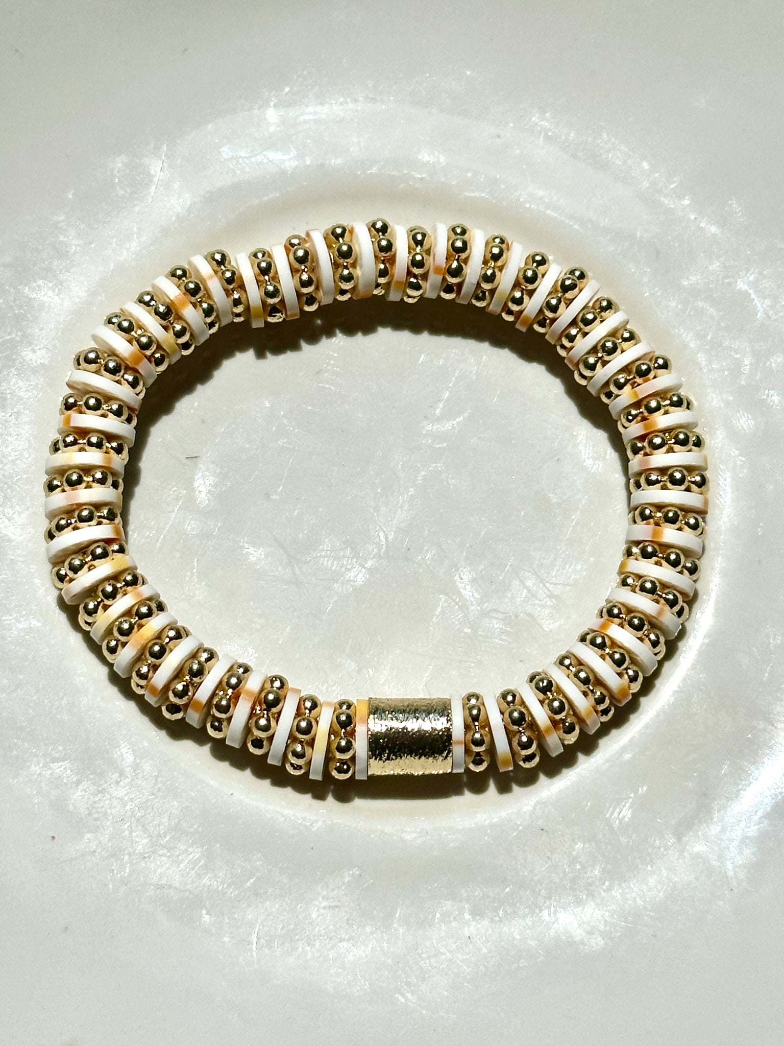 Arzonai New titanium steel small daisy bracelet female gold bracelet does  not fade light luxury niche