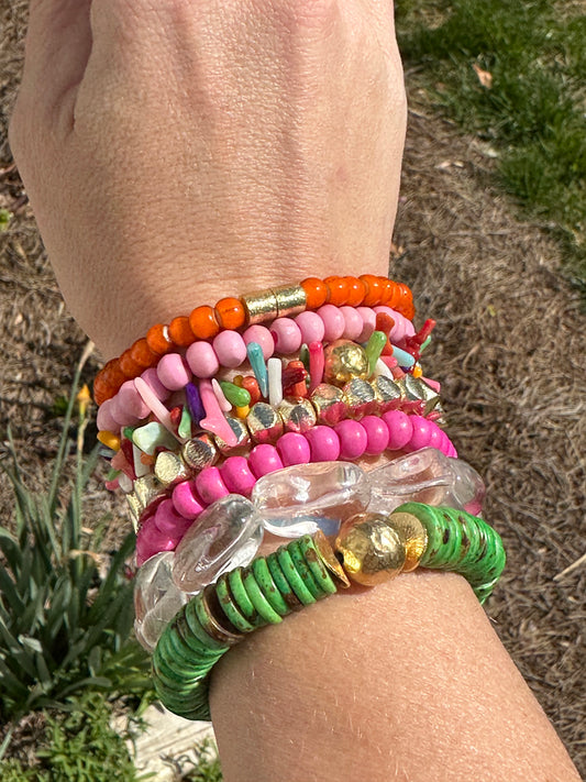 Green Button Bone and Gold Bead Bracelet